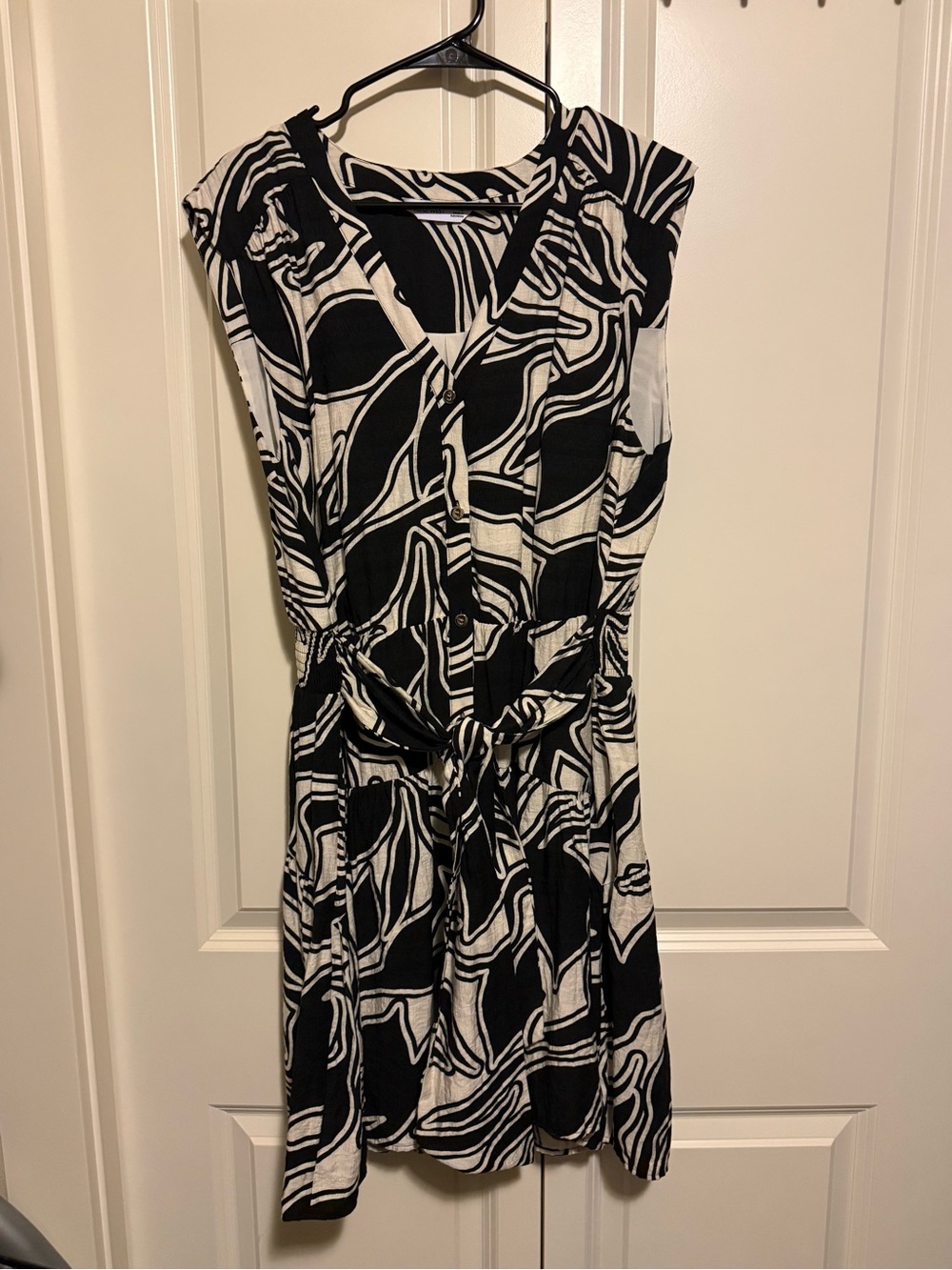 Nine West Black & White Abstract Tie-Waist Midi Dress